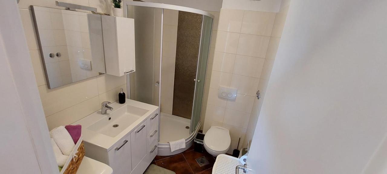 Cozy Apartment With Free Private Parking Split Exterior foto